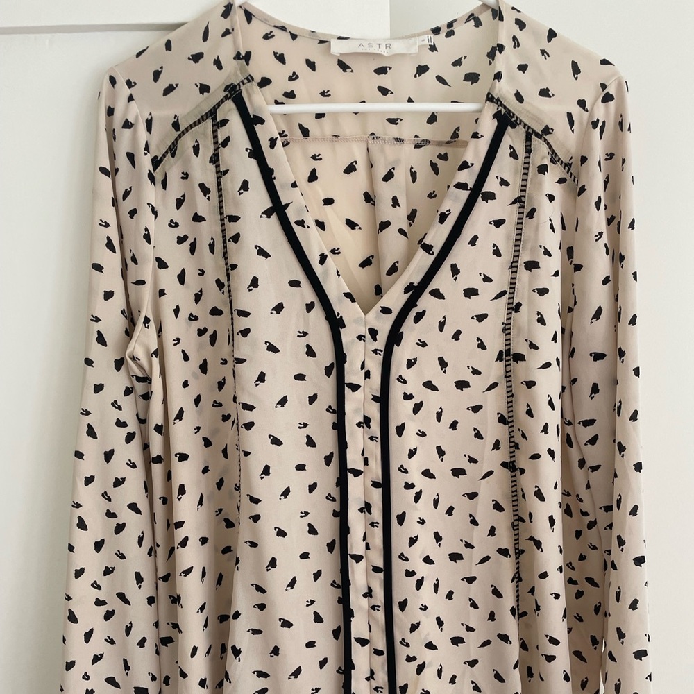 BRAND NEW ASTR Blouse
